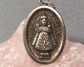 Infant Prague Medal Child Jesus Christ Pendant Catholic Charm Italy Religious Sacred Heart Protection Gift