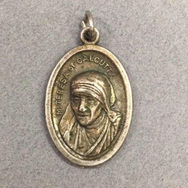 Mother Teresa Calcutta Medal Nobel Prize Vintage Catholic Nun Gift