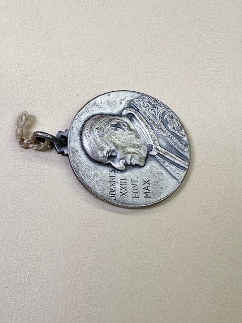 Pope Medal Joannes XXIII Pont Max Vintage Catholic Vatican Gift - Etsy