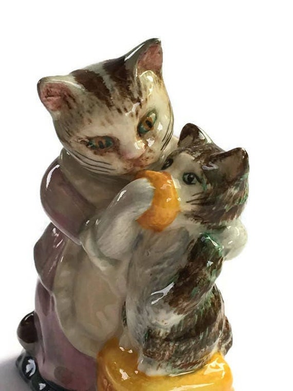 Beatrix Potter Cat Figurine Mother Cat Kitten Figurine Tabitha