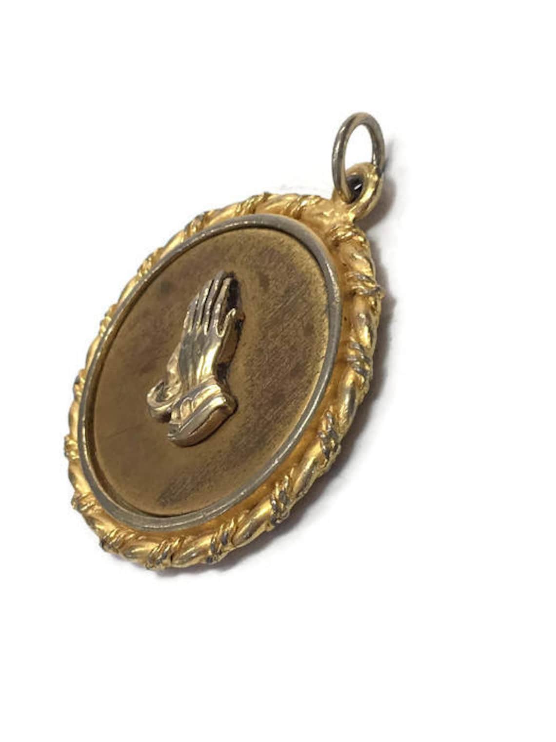 Pendentif En Cuivre Mains En Prière Avec Boîte Livre - Lot De 2 Pièces, Neuf, Référence No. 008