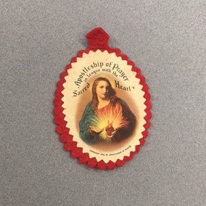 Apostleship of Prayer Pendant Sacred Heart Christ Jesus Vintage Catholic Gifts