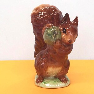 Beatrix Potter Figurine Gold Oval - Etsy