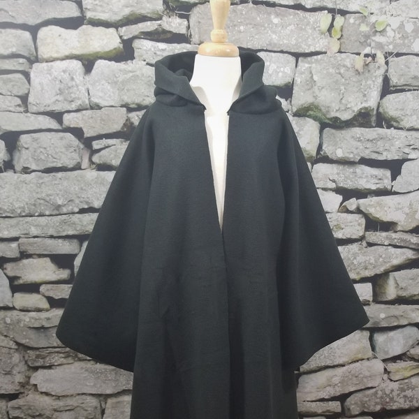 Wizard Robe w/Wand (Click for colors)
