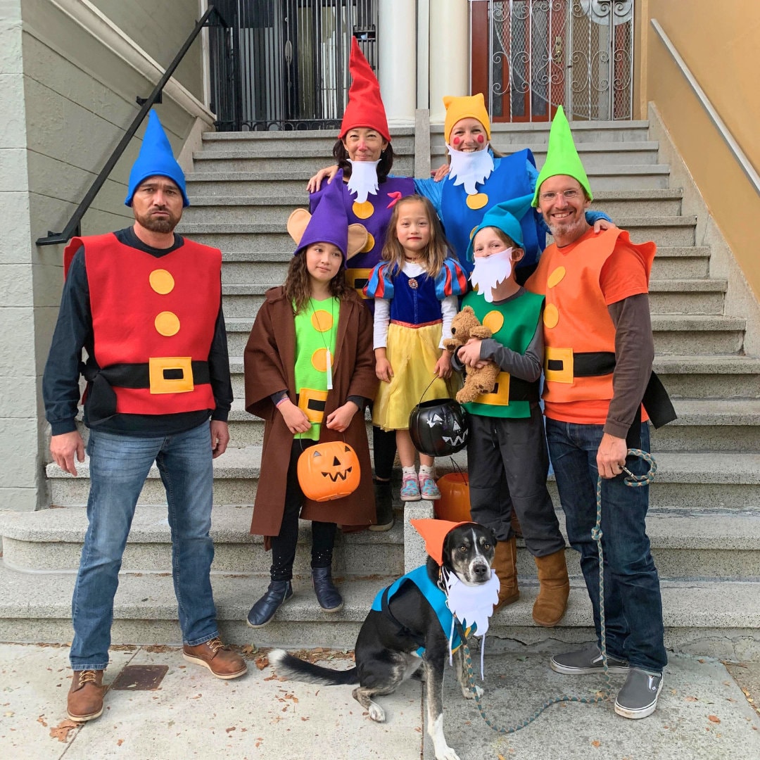 Disfraz de Enanito Feliz (Blancanieves y los Siete Enanitos) - Tallas para  bebés, niños pequeños, adolescentes, adultos y tallas grandes - Etsy México, image size:1080x1080