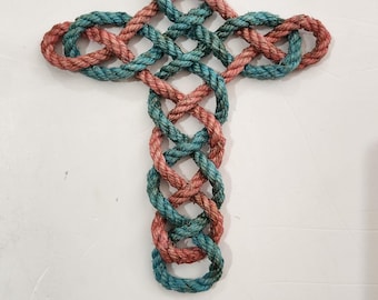 Croix avec corde, croix avec corde torsadée, croix murale, décoration d'intérieur religieuse, décoration rustique, croix occidentale, croix nautique, cadeau de baptême, collage mural