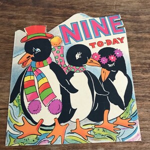 Carte vintage des années 50 pour le 9e anniversaire des enfants, motif pingouin