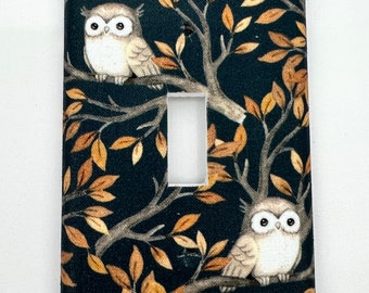 Cubierta de interruptor de luz de tela con búhos pequeños - Decoración de habitación infantil estilo bosque
