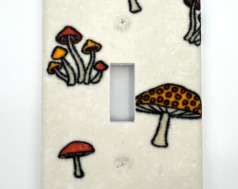 Mushrooms Light Switch Plate Cover / Outlet Cover / Bedroom / Home Decor / Baby Shower Gift / Nursery Decor / Kid's Room / Fungus / Plants