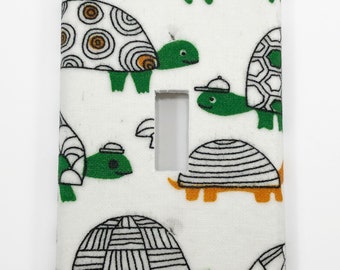 Turtles Light Switch Plate Cover / Outlet Cover / Bedroom / Home Decor / Baby Shower Gift / Nursery Decor / Kid's Room / Tortoise / Retro