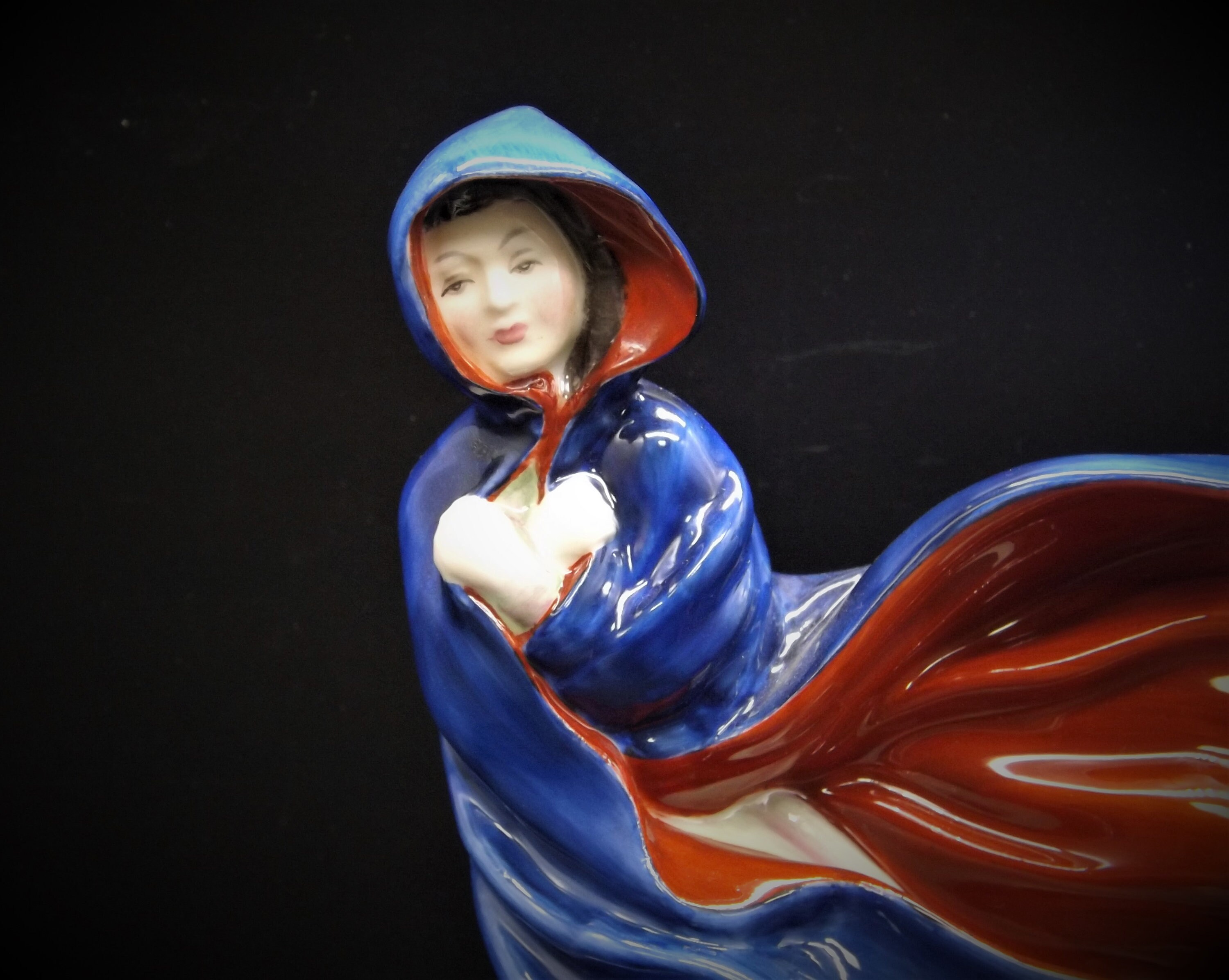 Vintage Royal Doulton Figurine 