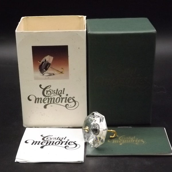 Vintage 1996 Swarovski Crystal Memories "Umbrella" Figurine. Excellent Condition with original box.