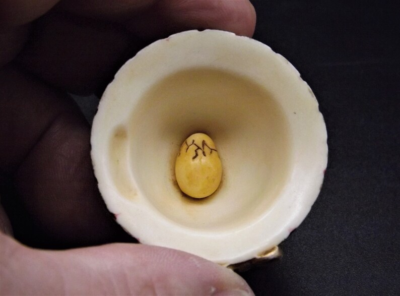 Excellent condition! Harmony Kingdom Pot Bellys Little Dipper Easter Egg Child Figurine with original box and COA