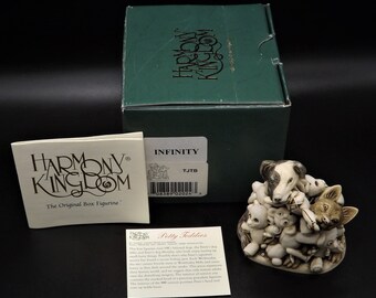 Retired 1998 Harmony Kingdom "Petty Teddies" piece Excellent condition with original box and COA.