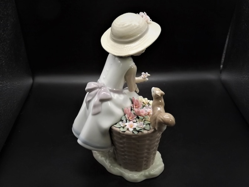 Lladro Hello Little Squirrel Figurine