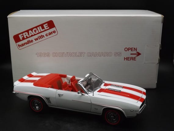 Vintage Danbury Mint 1969 Chevrolet Camaro SS Convertible Diecast