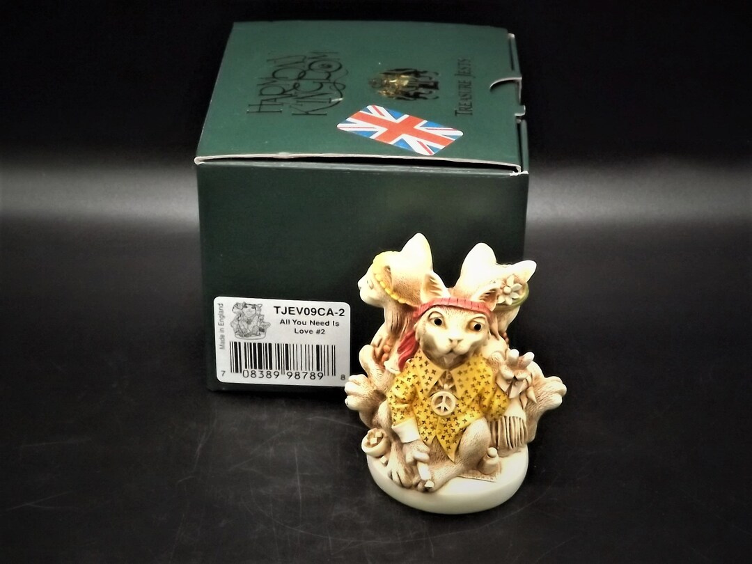 Harmony Kingdom all You Need is Love V3 Autographed Piece Excellent