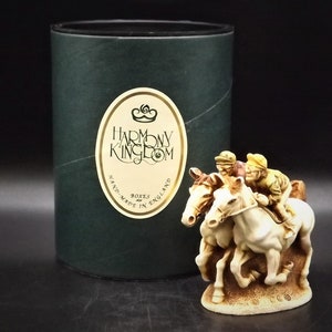 Retired 1996 Harmony Kingdom &quot;Photo Finish&quot; Horse Racing piece Excellent condition with original box.