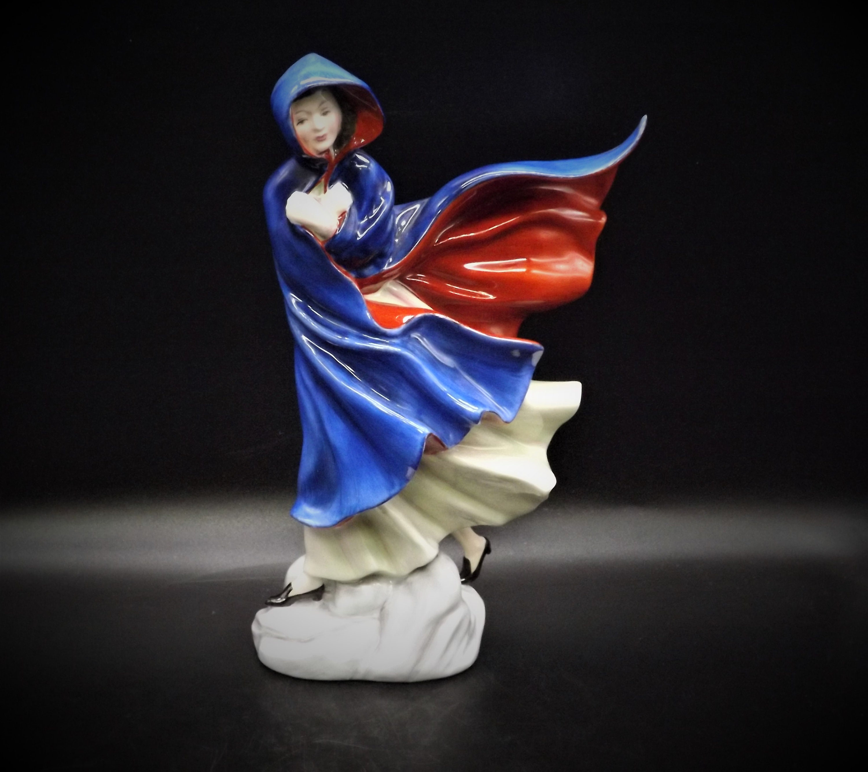 Vintage Royal Doulton Figurine 