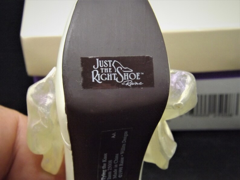 Vintage Just the Right Shoe by Raine Tying the Knot miniature shoe collectible with original box.