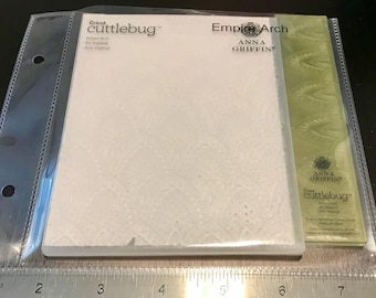Anna Griffin A-2 Small Empire Arch Embossing Folder with Border.