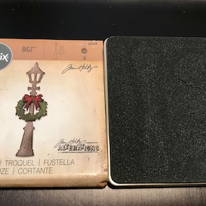 Tim Holtz Bigz Die Lamp Post with Wreath.