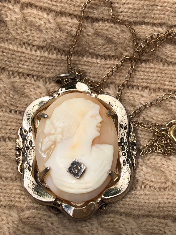 Vintage Coro Cameo Necklace