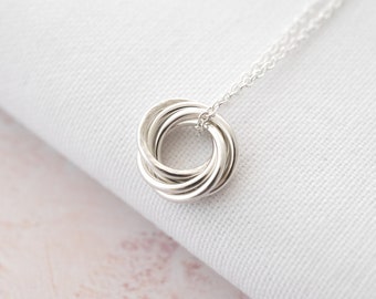 Sterling Silver 50th Birthday Necklace, 5 Ring Necklace, 5 Decades silver necklace, Interlinked ring necklace, Family Circle Necklace