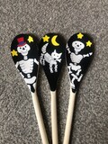 Funny bones story spoons