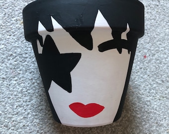 Kiss Plant Pot (Starchild)