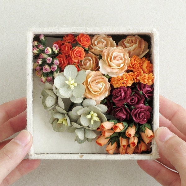 Paper Flower Set - Orange, sage green and burgundy flowers & mini card set - Made of mulberry paper - Box with lid included