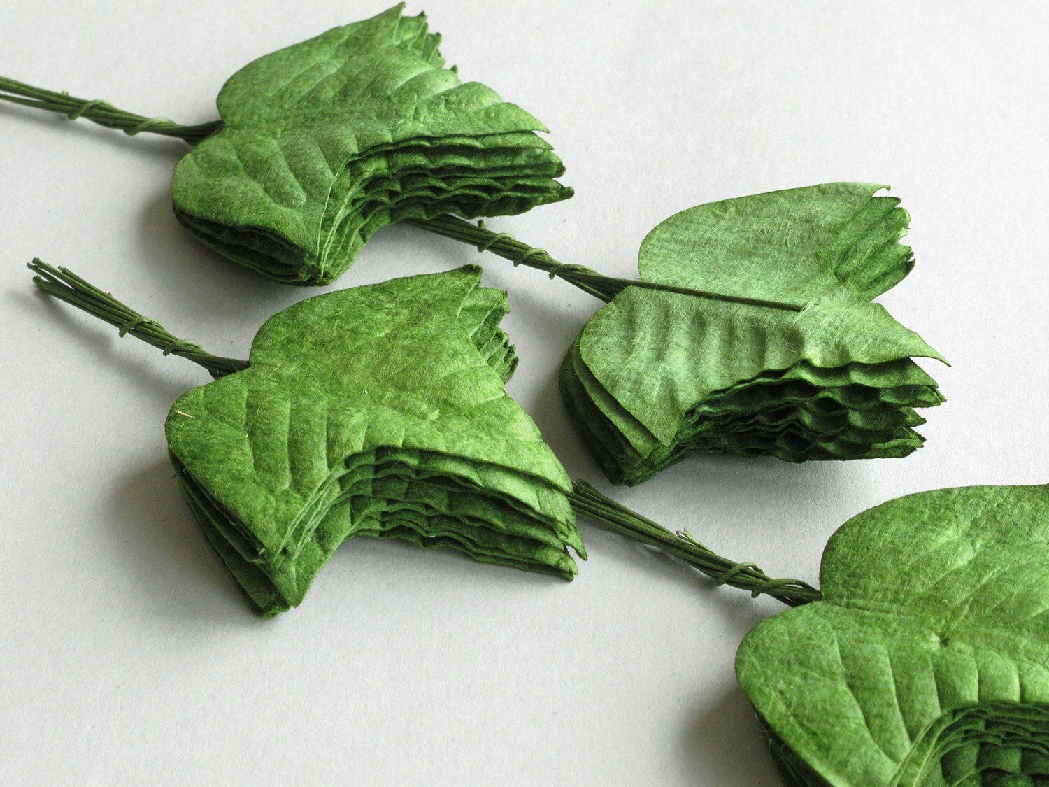 50 Paper Ivy Leaves with Wire Stems Lifesize Light green Etsy