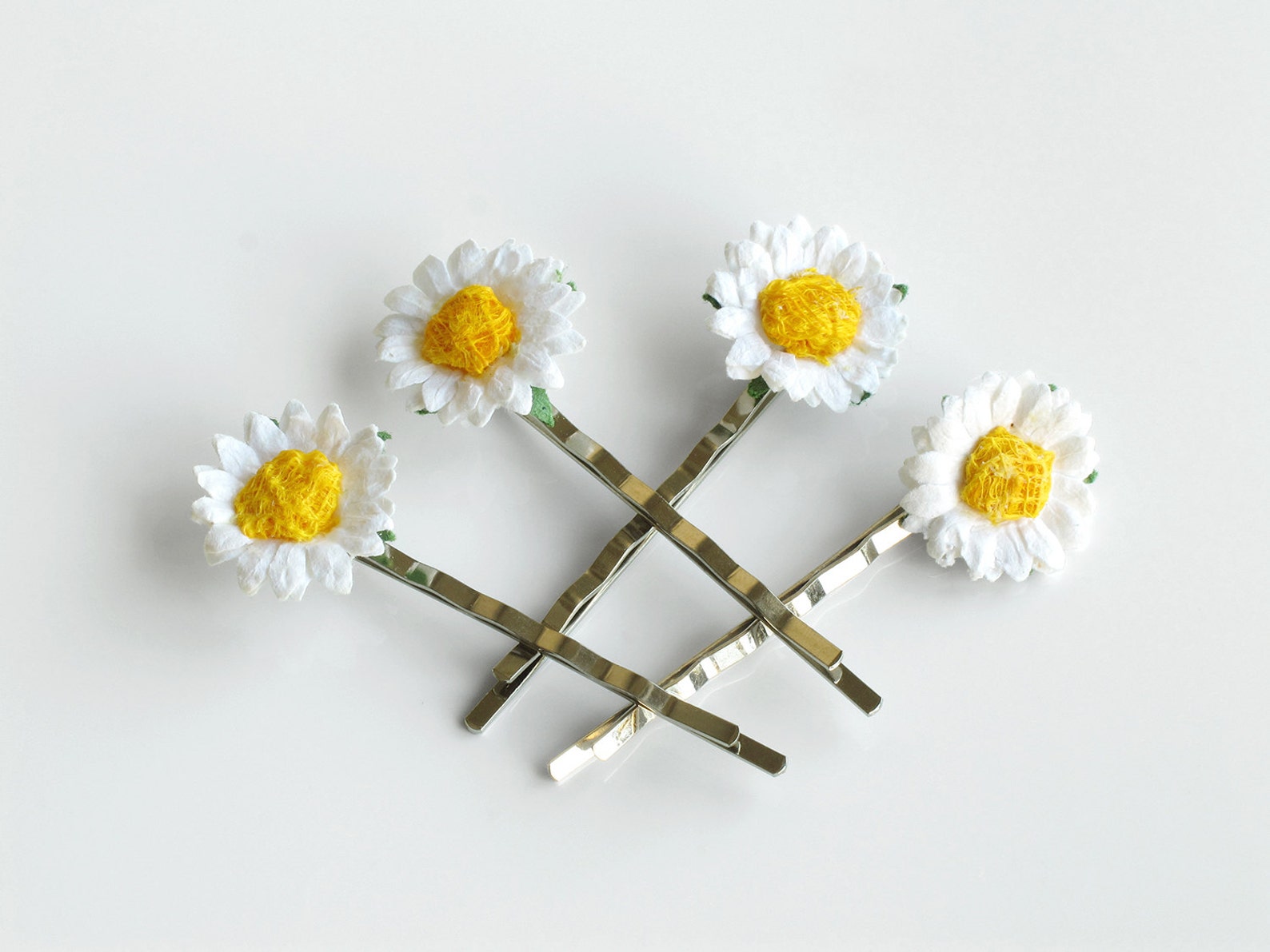 Daisy Hair Pins Made of white mulberry paper flowers and Etsy