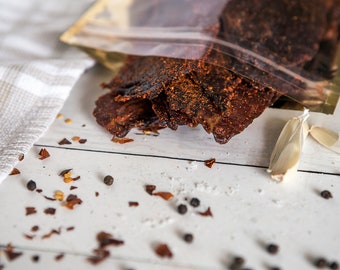 Carne seca picante – Sabor intenso, 450 gramos – Producción artesanal, picante intenso – Mama Do Jerky