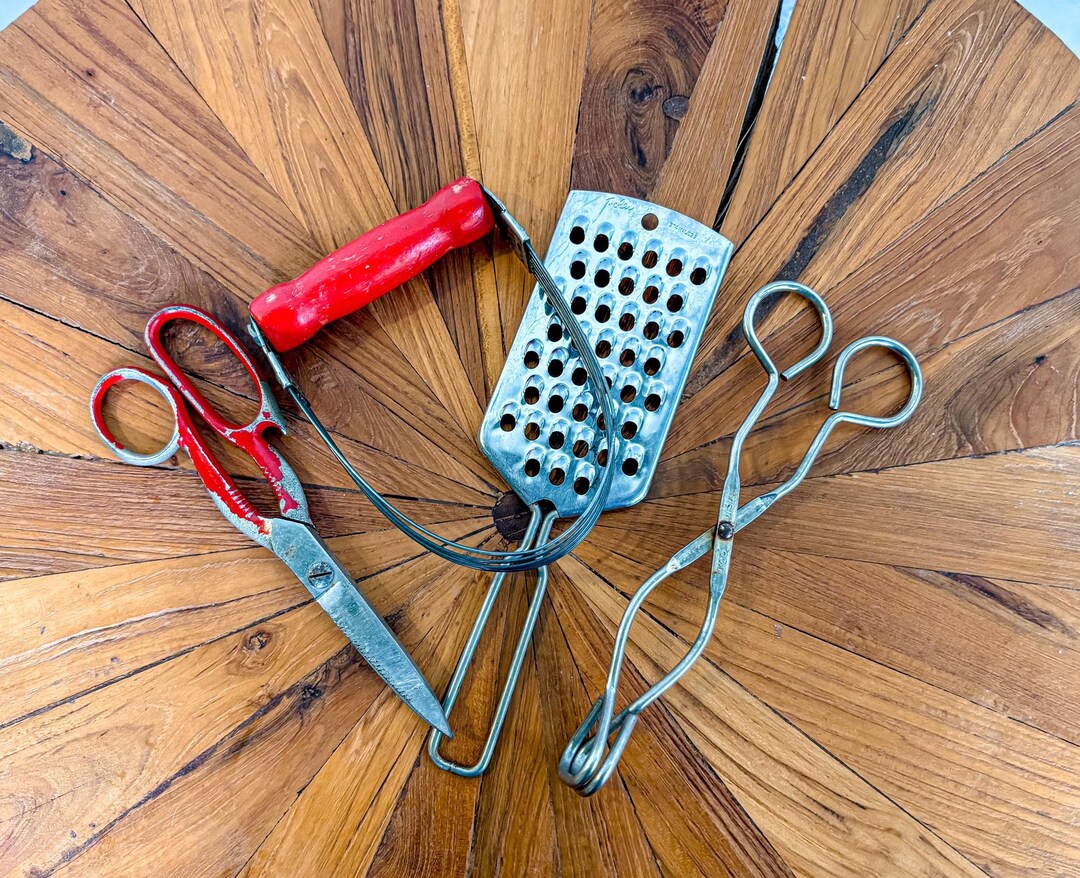 Vintage Farmhouse Kitchen Utensils / Gadgets - Etsy
