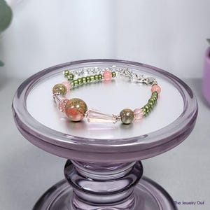 Green Unakite Gemstone and Crystal Beaded Bracelet