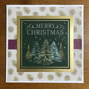 Carte de vœux faite à la main avec arbres de Noël et neige, 14 x 14 cm, intérieur vierge, comprend une enveloppe assortie et un sceau de cire autocollant