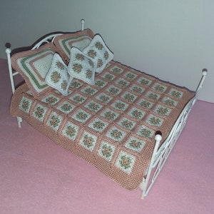 1:12 scale Miniature Bedding Crochet Pattern PDF