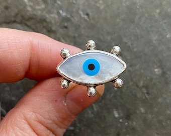 SIZE 6.5 Evil Eye Sterling Silver Mother of Pearl Turquoise Inlay Stone Ladies Cocktail Statement Ring