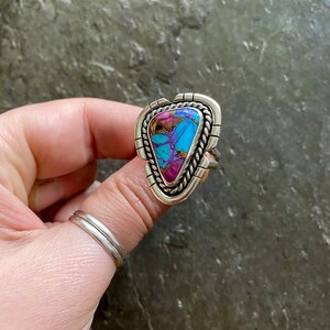 SIZE 8.5 Pink Spiny Oyster Shell Purple Mohave Turquoise Sterling Silver Cut Out Stone Statement Oversized Southwest Ladies Cocktail Ring image 3