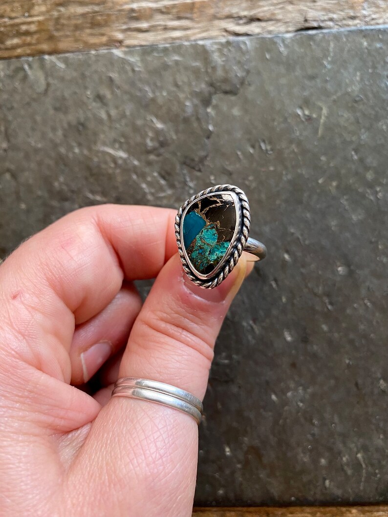 SIZE 7 White Buffalo Kingman Turquoise Sterling Silver Freeform EveryDay Cute Gold Southwestern Statement Cocktail Ladies Ring image 3