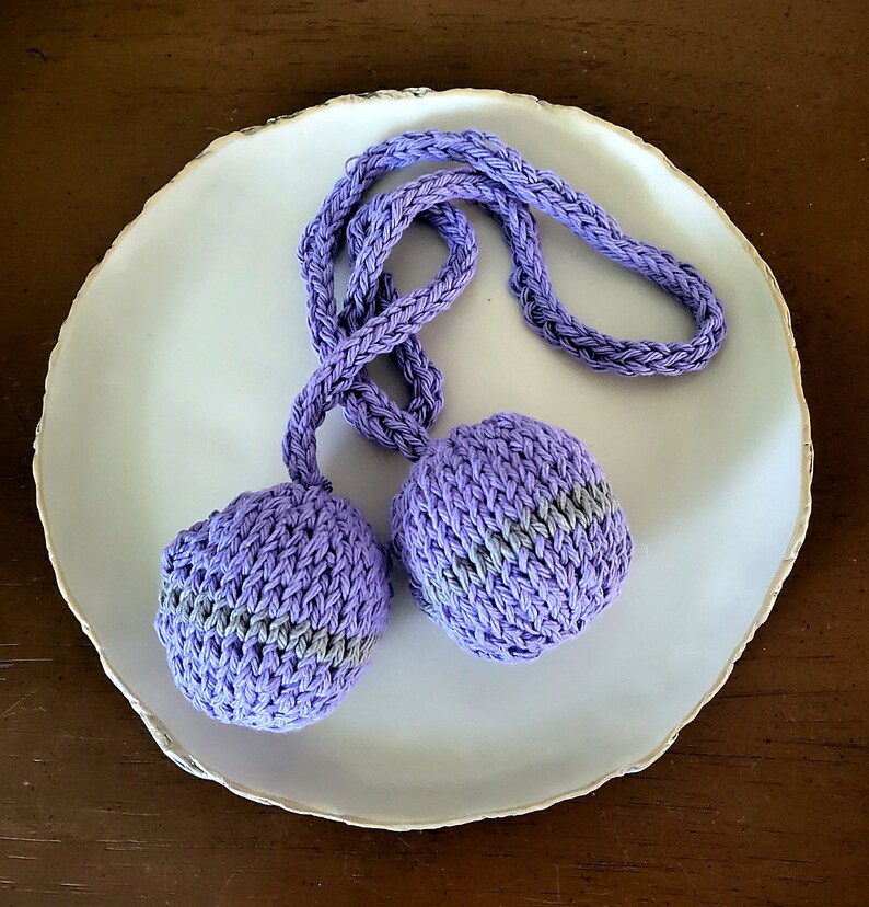 Catnip Ball String Toy Purple