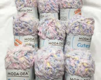 Pink Frosting~Bulky 5~Discontinued Yarn~Crochet~Knitting~GREAT BUY Lot of 12 Skeins~Moda Dea Cutesie Baby Yarn~Color