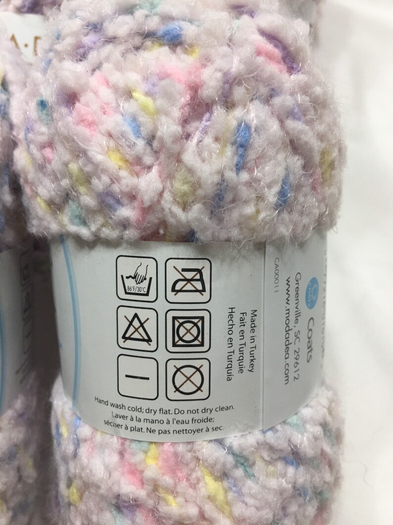 Pink Frosting~Bulky 5~Discontinued Yarn~Crochet~Knitting~GREAT BUY Lot of 12 Skeins~Moda Dea Cutesie Baby Yarn~Color
