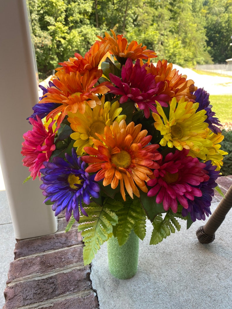 Cemetery FlowersStyrofoam Vase Insert for Existing Vase360 View