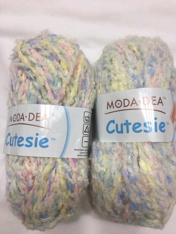 Pink Frosting~Bulky 5~Discontinued Yarn~Crochet~Knitting~GREAT BUY Lot of 12 Skeins~Moda Dea Cutesie Baby Yarn~Color