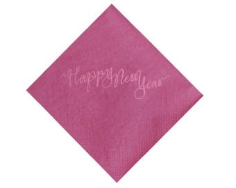 Cocktailservietten (12,7 x 12,7 cm) mit Folienprägung in Altrosa auf leuchtendem Pink und dem Aufdruck „Frohes Neues Jahr“ – von Kate Chambers Designs