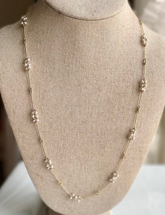 Vintage Avon Gold Tone Chain and Pearl Necklace, … - image 2