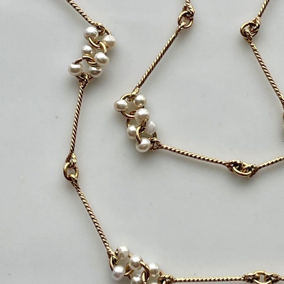 Vintage Avon Gold Tone Chain and Pearl Necklace, … - image 1
