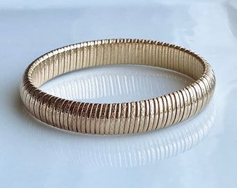 Avon Vintage Multiple Strand Watch Bracelet Avon Gold Tone Watch Multi Strand Chain Band Quartz WORKS - Etsy main image 2